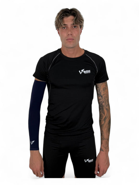 BLACK SLEEVE