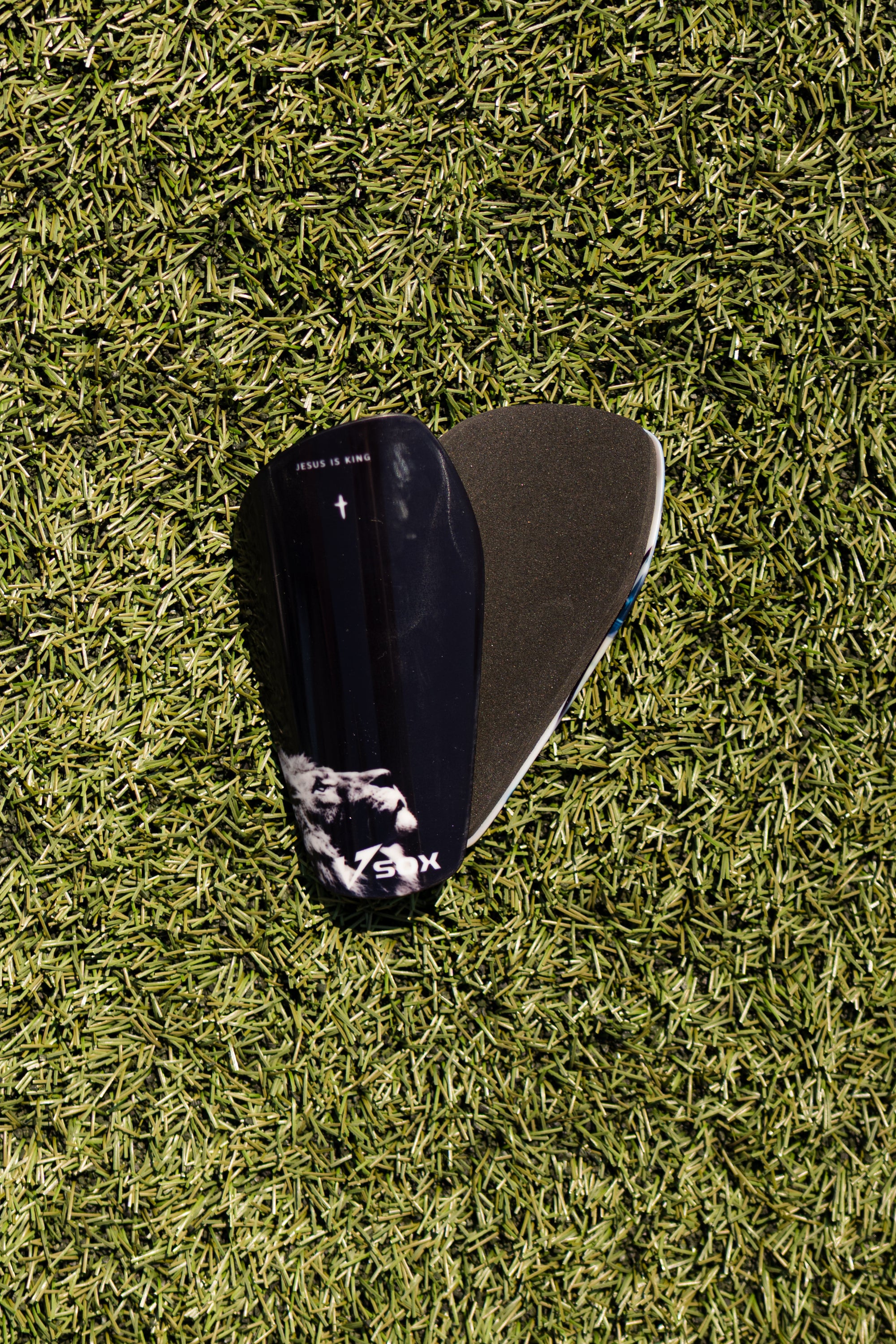 SHIN GUARDS "DON'T BE AFRAID"