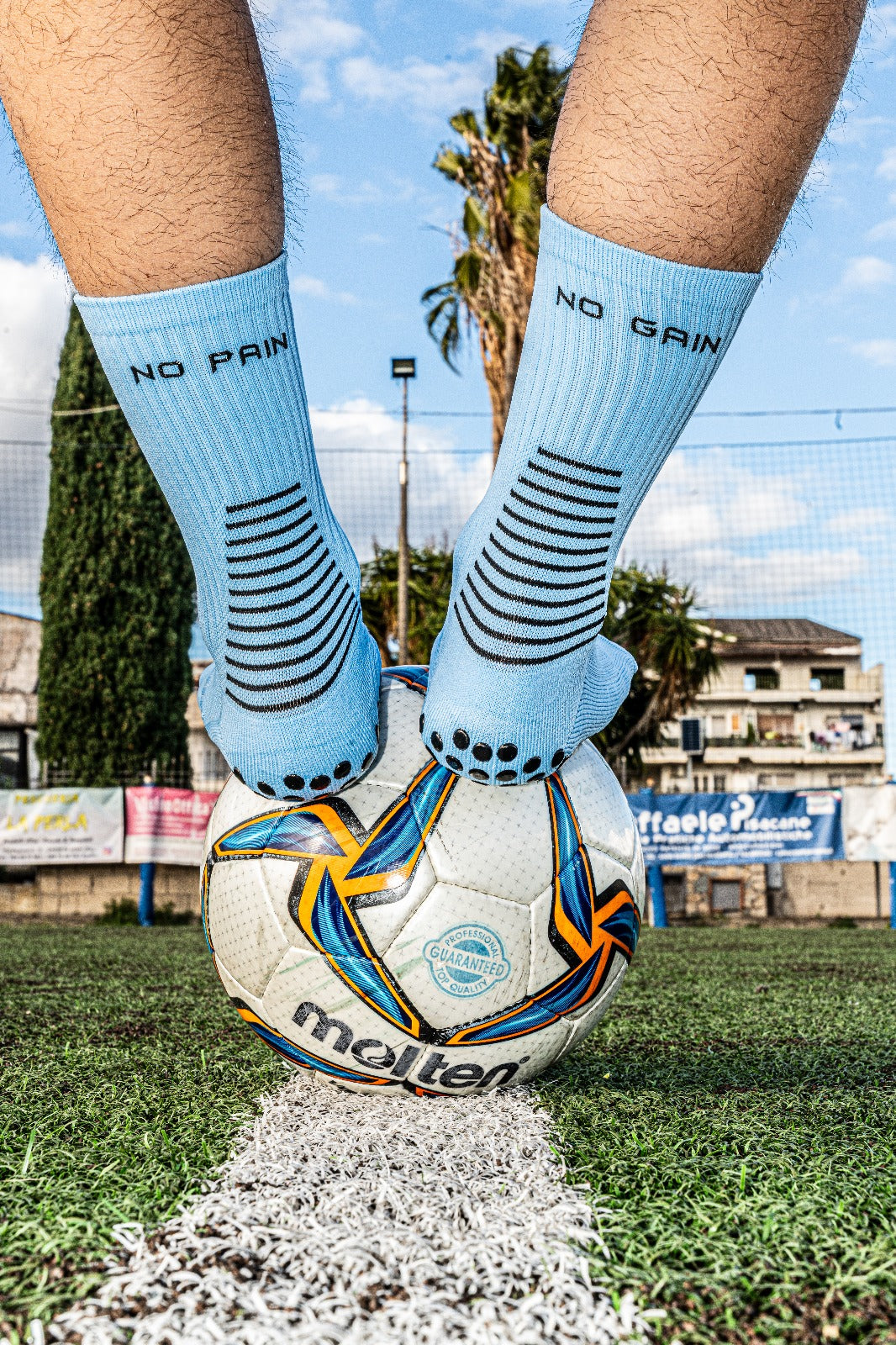 VSOX “NO PAIN NO GAIN” GRIP SOCKS BLUE